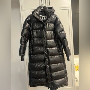 Aritzia - TNA Super Puff long - Hi Gloss Jacket